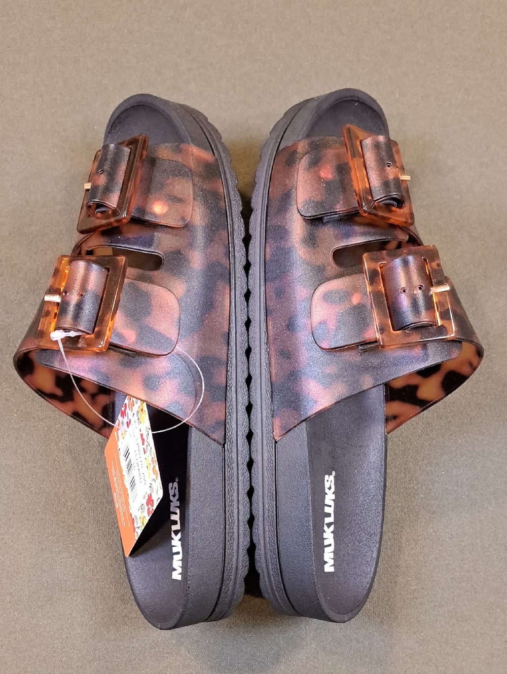 Muk Luks Grand Cayman Lucite Sandal - Color: Black Amber Tortoise - Size: 10 - Picture 7 of 11